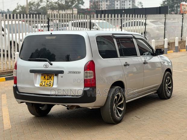 Toyota Probox 2016 Silver