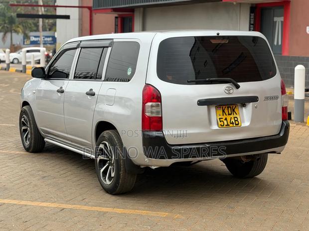 Toyota Probox 2016 Silver