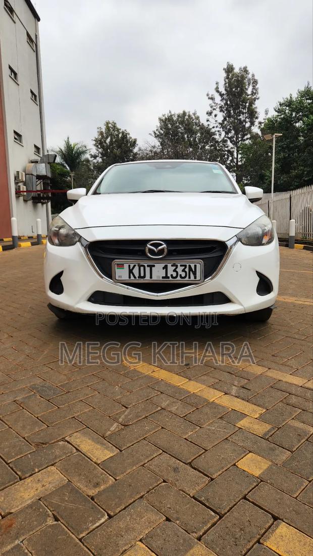Mazda Demio 2018 White