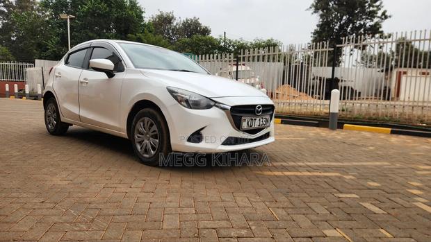 Mazda Demio 2018 White