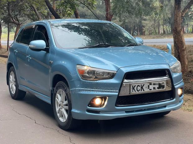Mitsubishi RVR 2.0 2011