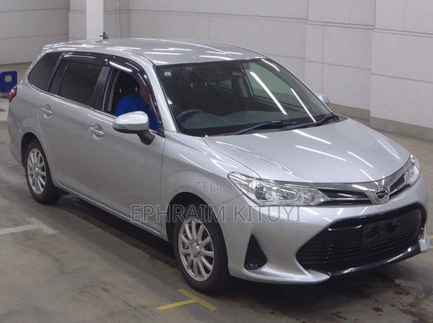 Toyota Corolla Fielder 2021 Silver
