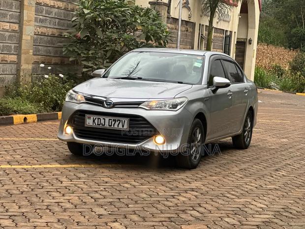 Toyota Axio 2015 Silver