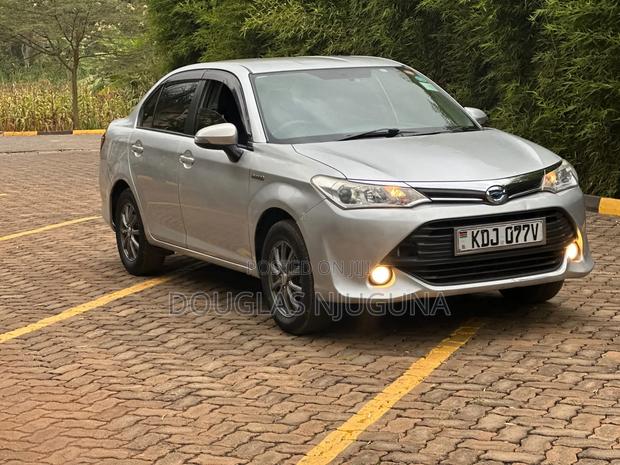 Toyota Axio 2015 Silver