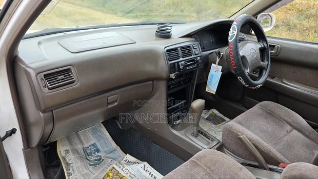 Toyota Corona 1999 White