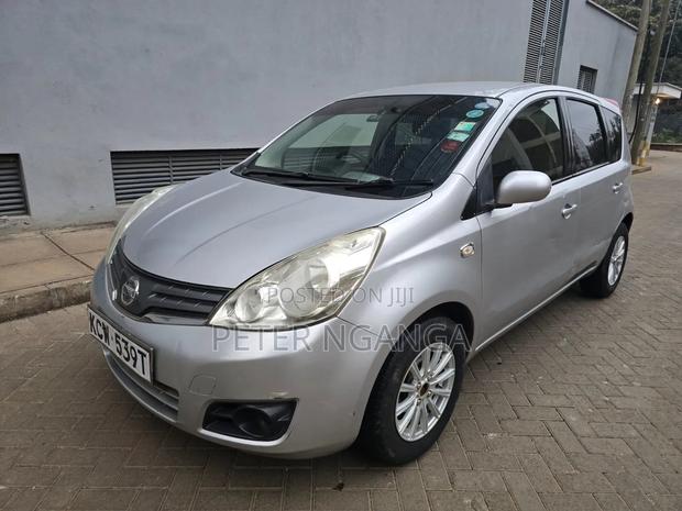 Nissan Note 2012 Silver