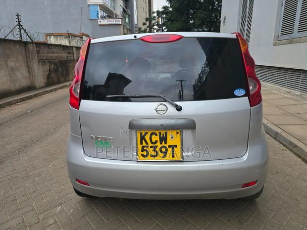 Nissan Note 2012 Silver