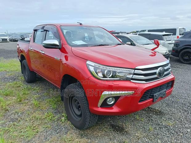 Toyota Hilux 2019 Red