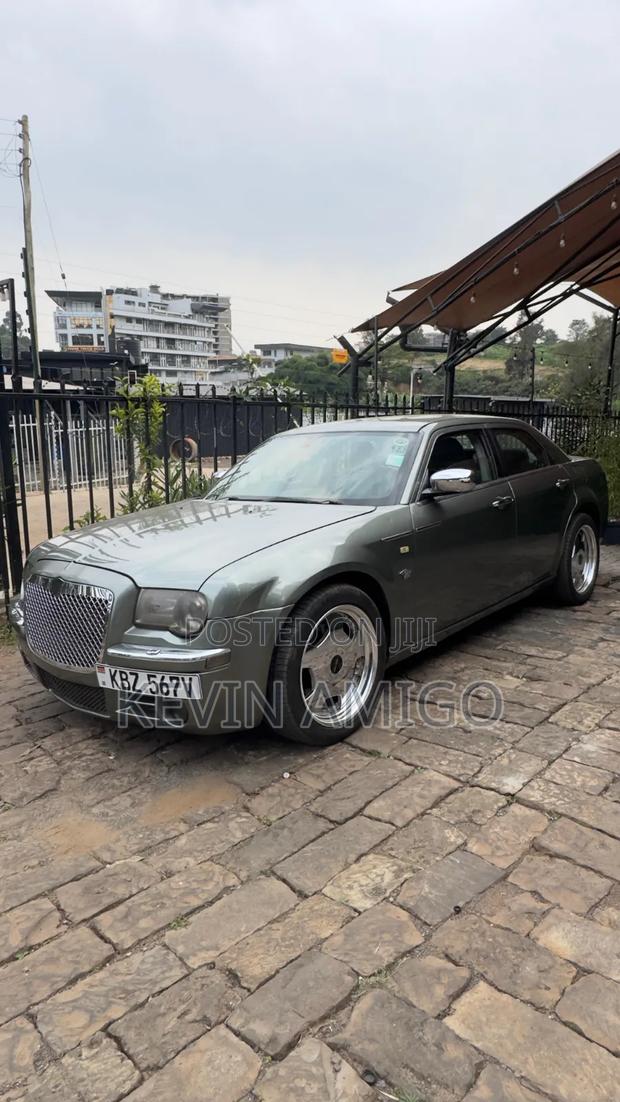 Chrysler 300C 2007 Gray