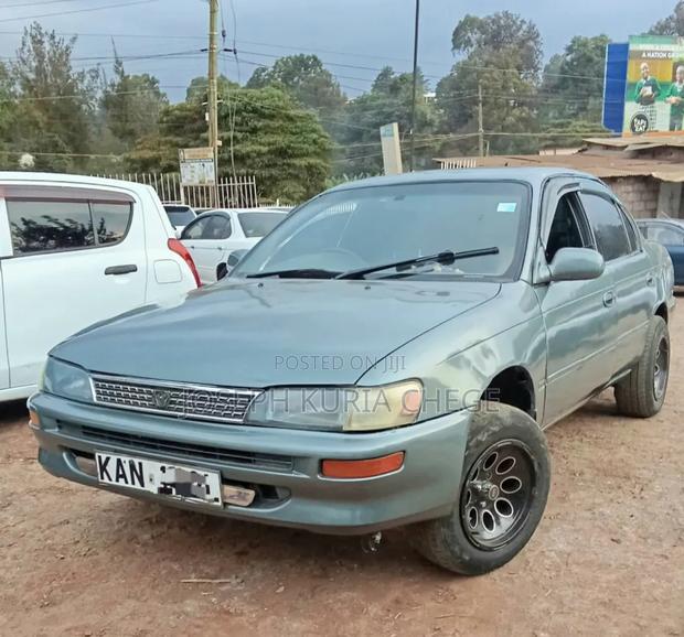 Toyota Corolla 1997 Gray