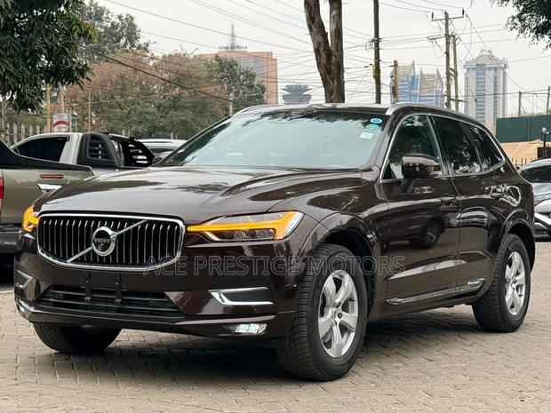 Volvo XC60 2019 Brown
