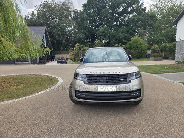 Land Rover Range Rover 2023 Gold