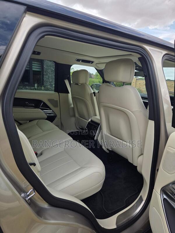 Land Rover Range Rover 2023 Gold