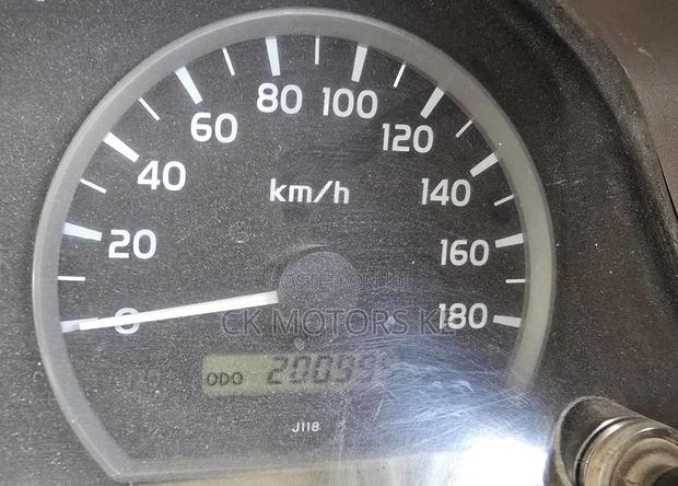 Toyota Land Cruiser 2011 White