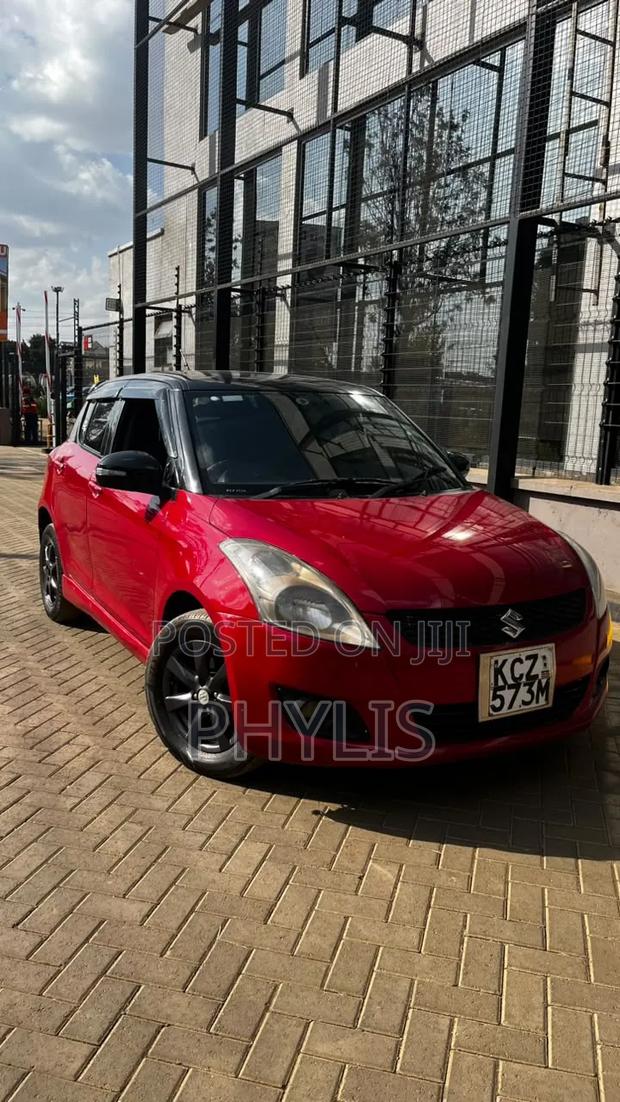 Suzuki Swift 2013 Red
