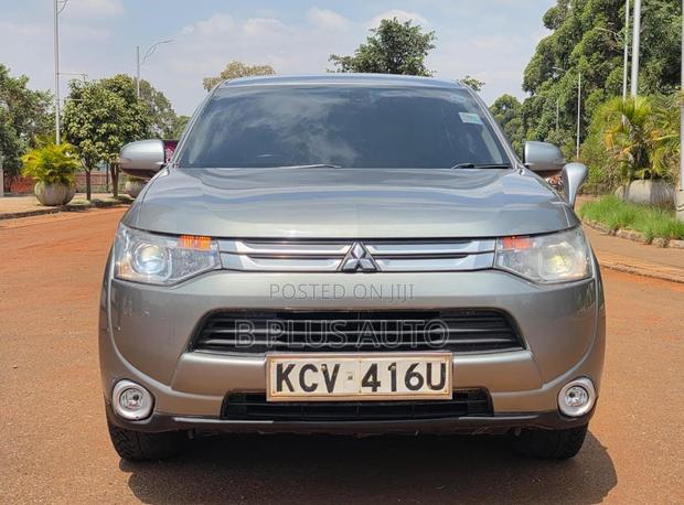 Mitsubishi Outlander 2012 Gray
