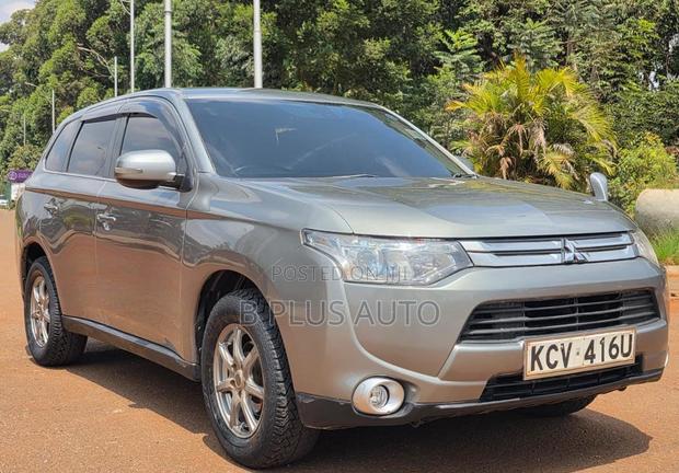 Mitsubishi Outlander 2012 Gray