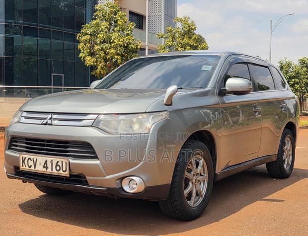 Mitsubishi Outlander 2012 Gray