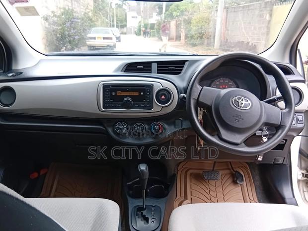 Toyota Vitz 2012 White