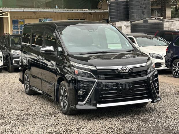 Toyota Voxy ZS Kirameki II 2WD 7-Seater 2020 Black