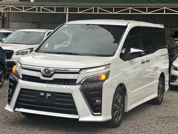 Toyota Voxy ZS Kirameki II 2WD 7-Seater 2019 Pearl