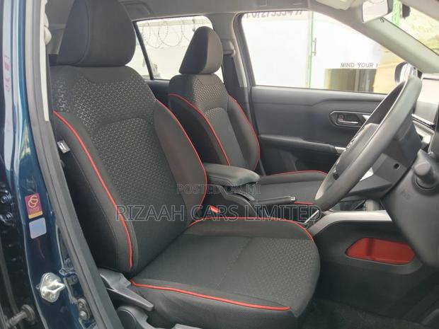 Toyota Raize 2020 Blue