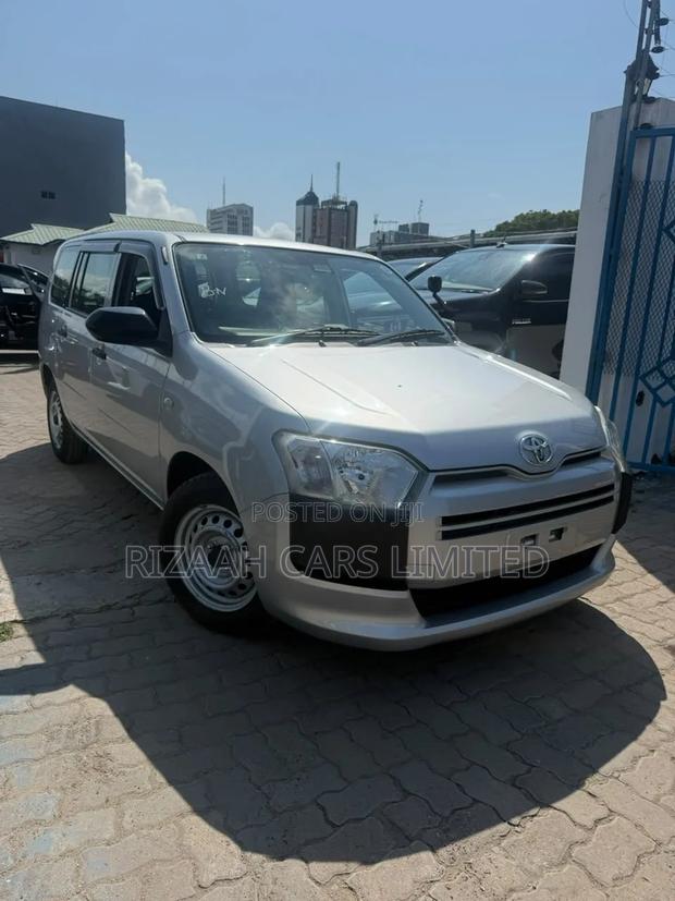 Toyota Probox 2019