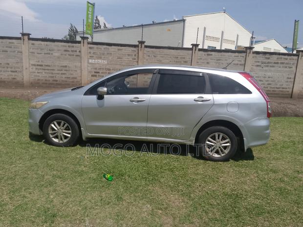 Honda Stream 2011 Silver