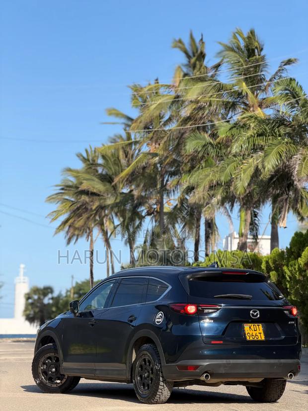 Mazda CX-8 2018 Blue