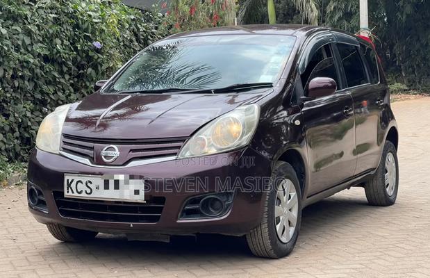 Nissan Note 1.4 2011 Maroon