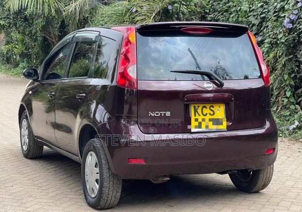 Nissan Note 1.4 2011 Maroon