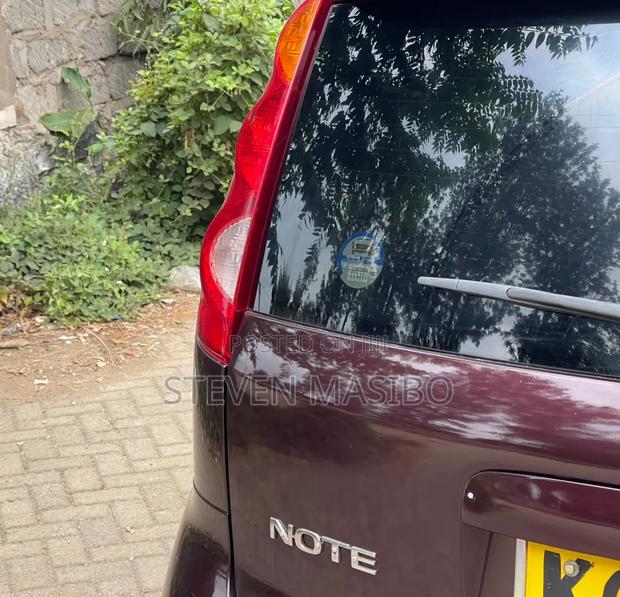 Nissan Note 1.4 2011 Maroon