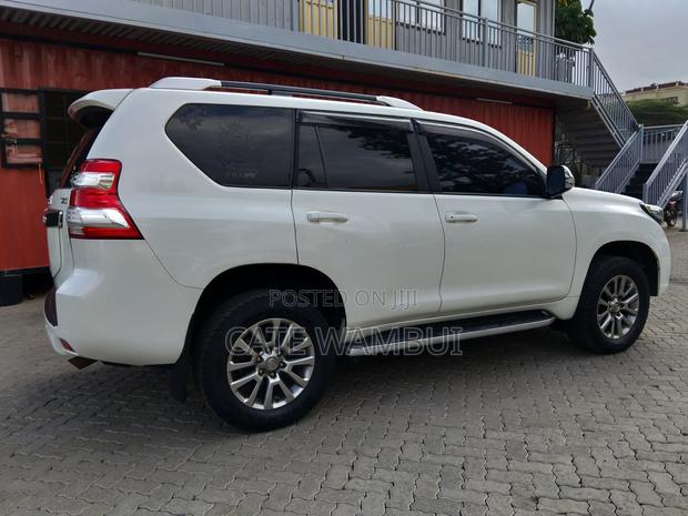Toyota Land Cruiser Prado 2016 White