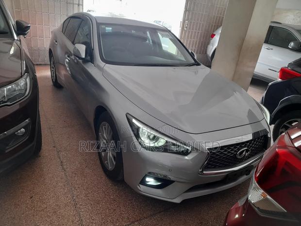 Nissan Skyline 2019 Blue