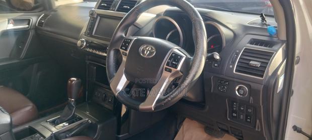 Toyota Land Cruiser Prado 2016 White