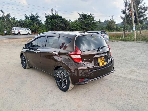 Nissan Note 2017 Brown