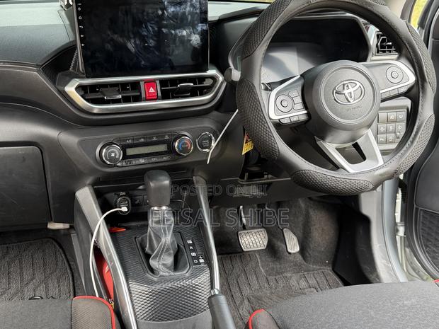 Toyota Raize 1.0 AWD 2019 Silver