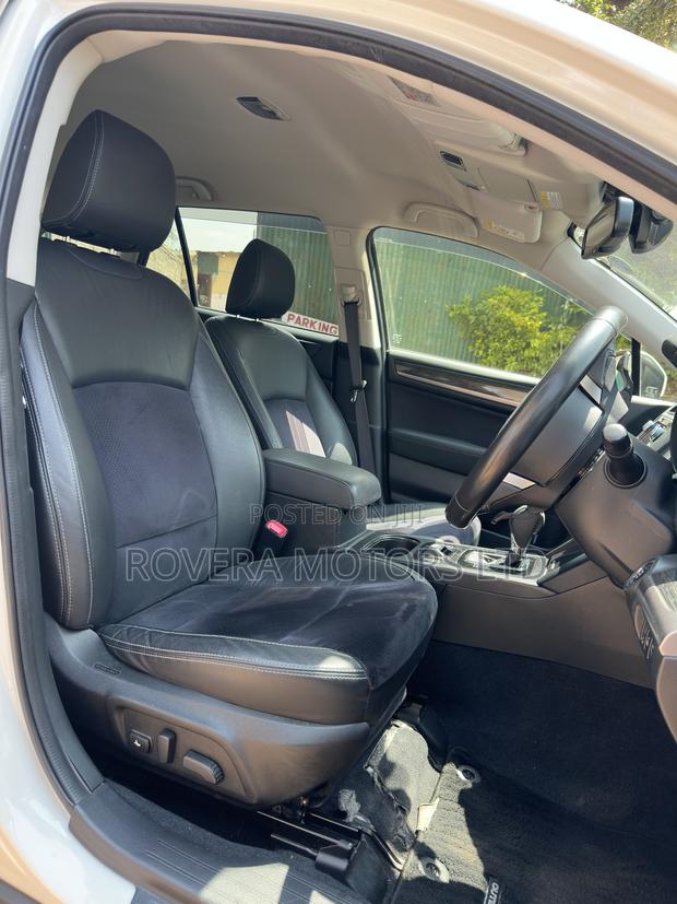 Subaru Outback 2020 Pearl