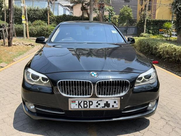 BMW 525i 2010 Black
