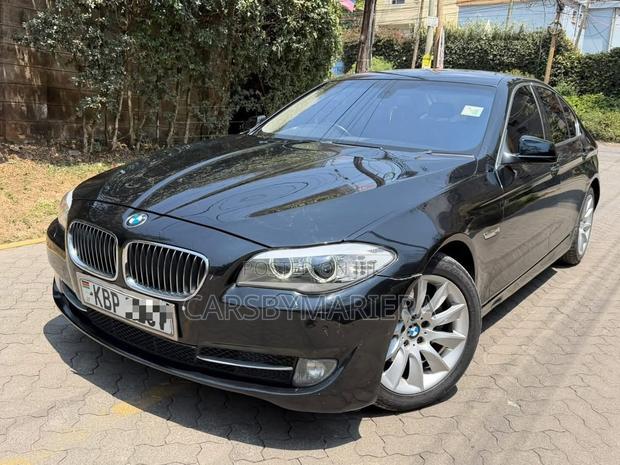BMW 525i 2010 Black