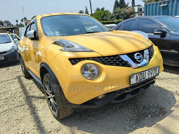 Nissan Juke 2018 Yellow