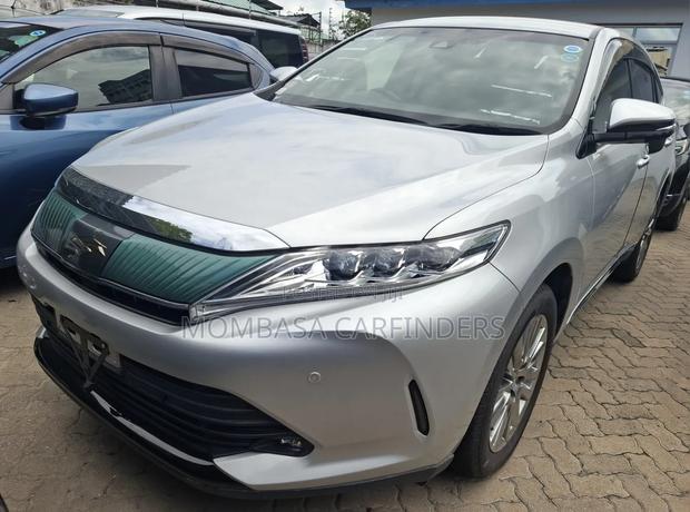 Toyota Harrier 2019 Silver