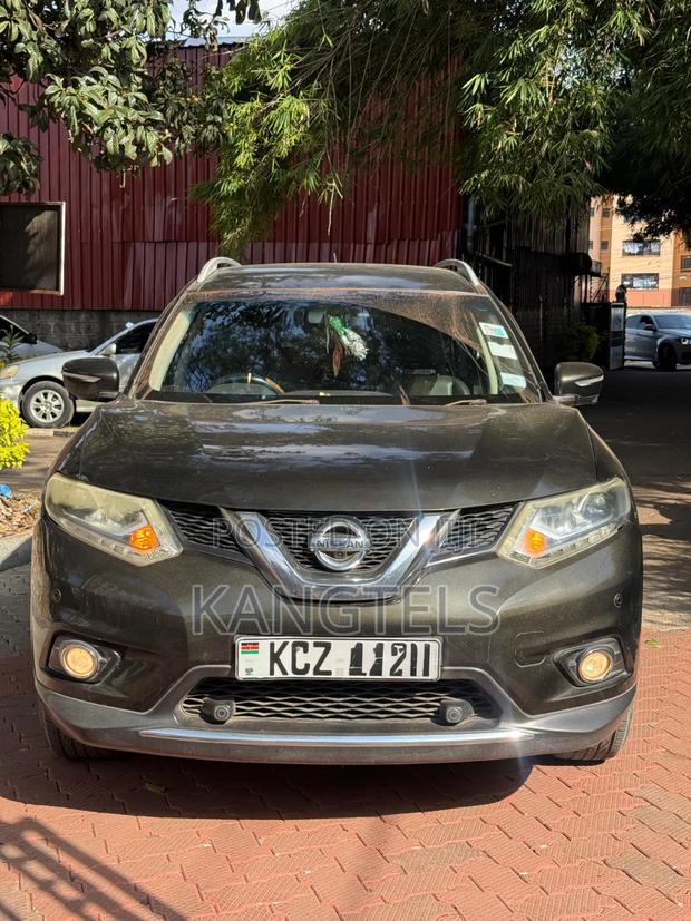 Nissan X-Trail 2014 Gray