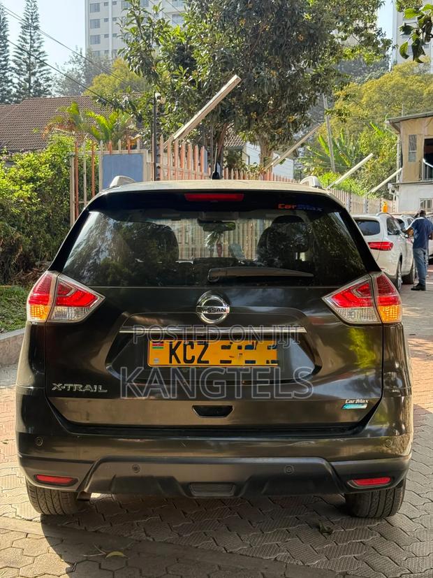 Nissan X-Trail 2014 Gray