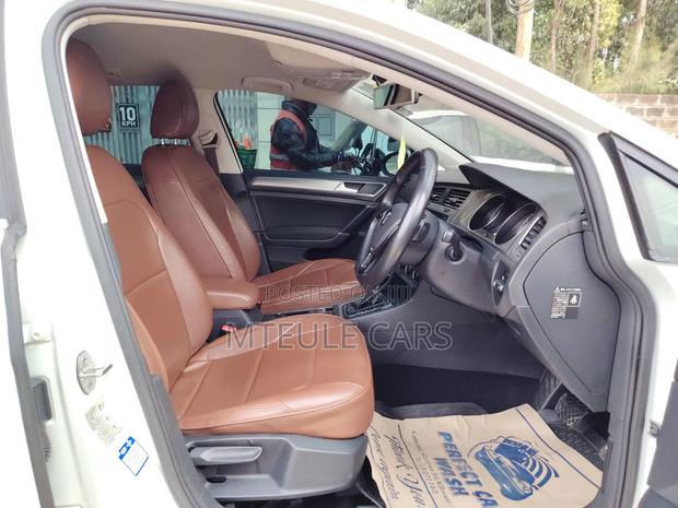 Volkswagen Golf 2016 White
