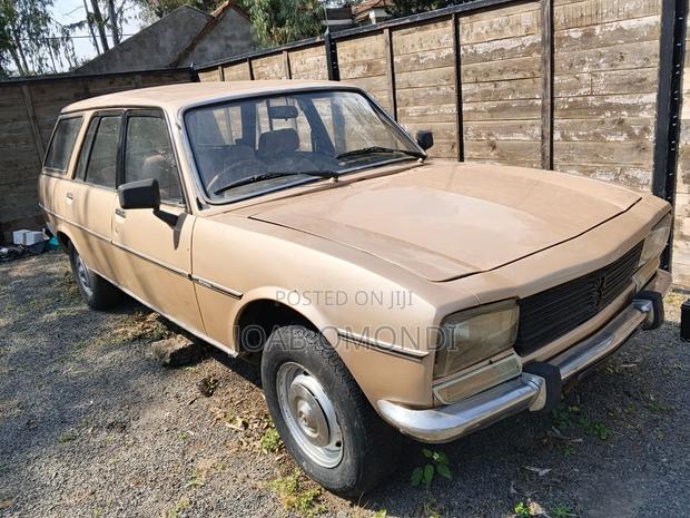 Peugeot 504 2000 Beige