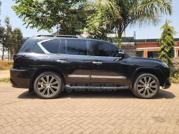 Lexus LX 570 AWD 2015 Black