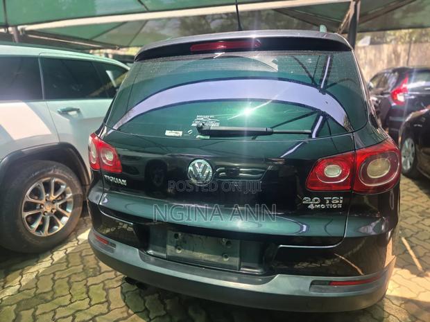 Volkswagen Tiguan 2011 Black