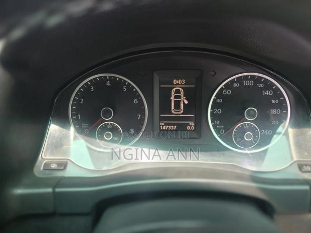 Volkswagen Tiguan 2011 Black