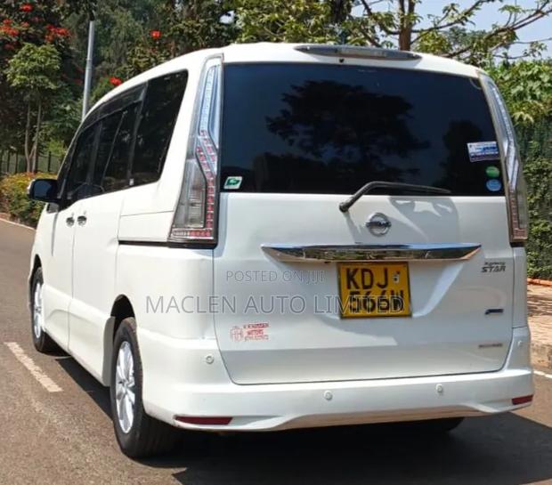 Nissan Serena 2016 White